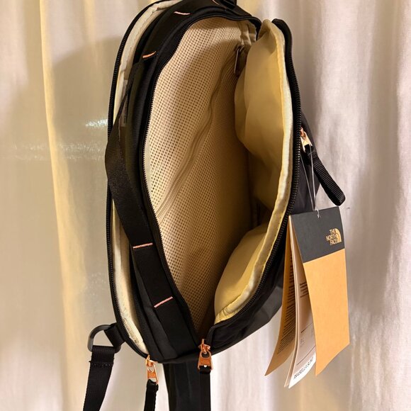 NEW The North Face Isabella Sling Bag – Black Light – 9L Tablet Pocket NWT main image 4